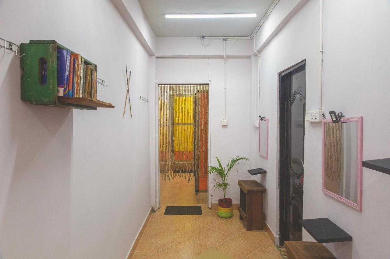 African Vibrations Hostel Osu 아크라 외부 사진